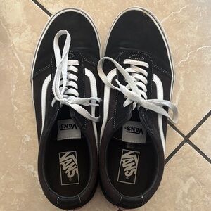 Vans Men's Classic Black and White Sneakers